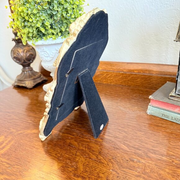 Vintage Ornate Cream and Gold Frame with Black cat - Picture 7 of 10